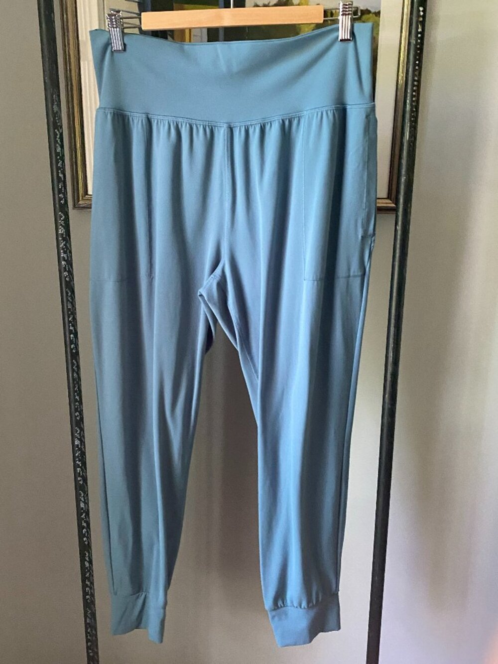 Athleta Salutation Jogger Powervita Dusty Blue Full Length Size Large